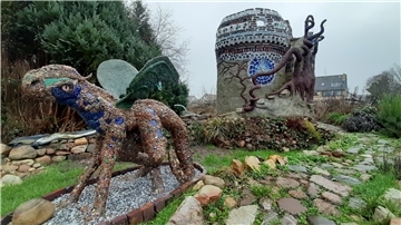 Nun ist es endgültig. Die Stadt besteht darauf, dass das Kunstwerk in der Kleingartenanlage Naturglück abgebaut wird.