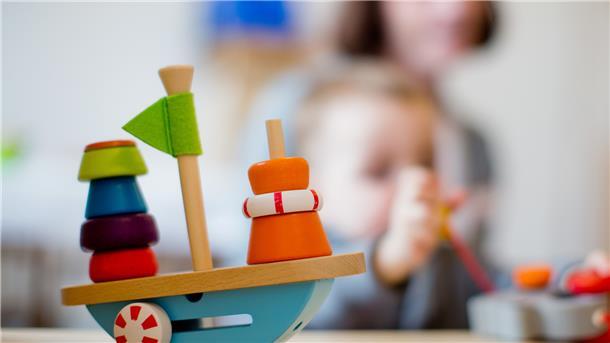 Ob im Krippen- oder Kitaalter: Immer mehr Eltern suchen für ihre Kinder (Ganztags-)Betreuungsplätze.