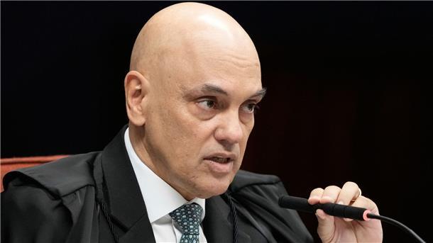 Ex-Präsident Bolsonaro in Brasilien vor historischem Urteil Oberster Richter Alexandre de Moraes eröffnet die Urteilsfindung.