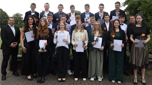 OBS Bederkesa Schule an der Mühle, Klasse R10b, Herr Akrami Enrico Bach, Mika Ca...