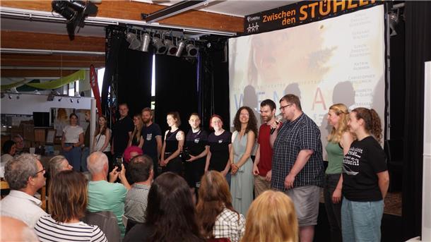 Obwohl es für die Theater AG Hipstedt bereits die neunte Filmpremiere war, war das Lampenfieber bei Darstellern und Filmcrew am Freitag deutlich spürbar.