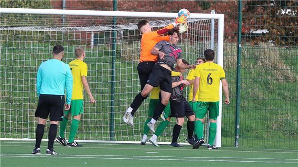 TSV Abbehausen gegen FC Hude in der Fußball-Bezirksliga