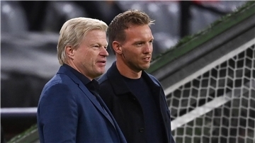 Oliver Kahn sieht Deutschland nicht als Favorit auf den WM-Titel 2026.