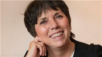 Online-Freundschaften in sozialen Netzwerken können nach Ansicht der evangelischen Theologin Margot Käßmann eine persönliche Begegnung nicht ersetzen.