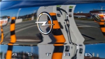 Opel will seinen Kurs in Richtung Elektromobilität noch entschiedener fahren, wie Opel-Chef Florian Huettl zum Jubiläum ankündigte: „Ab 2025 wird jedes neue Opel-Modell rein batterieelektrisch sein.“