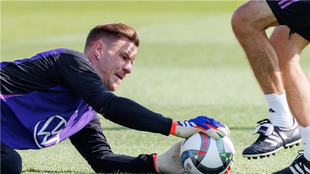 Mit Klavierhänden zur WM: Ter Stegen hat neues Hobby Packt zu: Marc-André ter Stegen.
