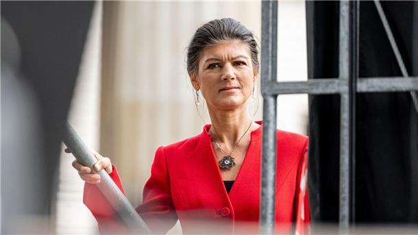 Parteigründerin Sahra Wagenknecht nicht mehr in der allerersten Reihe des BSW? Am Montag will sich die 56-Jährige erklären. (Archivbild)