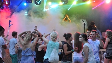 Party auf dem platten Land – das „Andys“ wuchs und wuchs mit jeder neuen Auflage, wurde immer professioneller und lockte schon bald auch viele Besucher von außerhalb an.