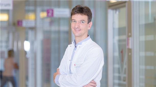 PD Dr. Oliver Radke, Chefarzt der Klinik für Anästhesiologie und operative Intensivmedizin, hat per Telemedizin eine Operation in der Antarktis unterstützt.