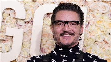 Pedro Pascal spielt den elastischen Reed Richards (Mister Fantastic).