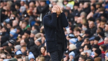 Pep Guardiola verzweifelt an der Krise von Manchester City.