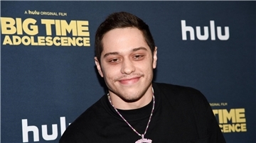 Pete Davidson, Komiker aus den USA, war mit seinem Fahrzeug in eine „schwere Kollision“ mit einem Haus verwickelt.