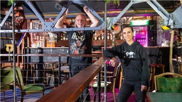 Peter Arndt und seine Tochter Nicole sind ständige Gäste im Rock-Center/Shiva – sie waren schon 29-mal dort.