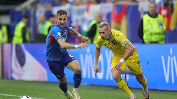 Herthas Pekarik vor England-Duell: „Spüre keine Erschöpfung“ Peter Pekarik (l) äußert sich in einem Interview zu seiner weiteren Karriere.