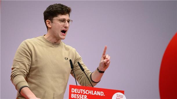 Juso-Chef fordert Untersuchungsausschuss zu Maaßen Philipp Türmer, Vorsitzender der Jusos, fordert einen Bundestags-Untersuchungsausschuss zum Wirken des früheren Verfassungsschutzpräsidenten Hans-Georg Maaßen im Staatsdienst.