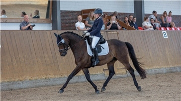 Pia Sophie Halle