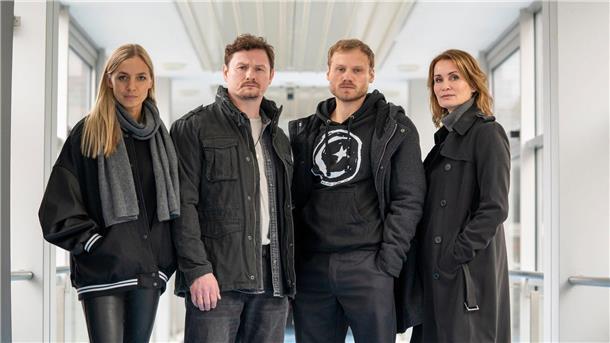 „Das Quartett“ auf falscher Spur Pia Walther (Annika Blendl, l-r), Christoph Hofherr (Shenja Lacher), Linus Roth (Anton Spieker) und Maike Riem (Anja Kling) sind „Das Quartett“.