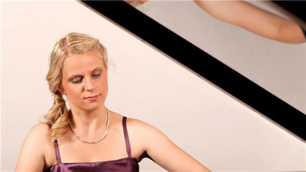 Pianistin Janka Simowitsch gastiert bei Kempowski