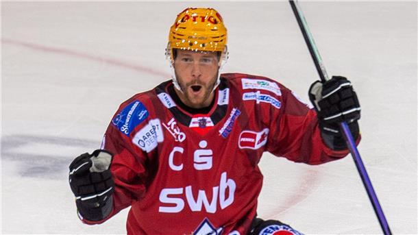 Pinguins-Kapitän Jan Urbas führt die Wertung der Topscorer der Deutschen Eishockey-Liga an und steht zur Wahl als Stürmer des Jahres. Zudem gibt es weitere Nominierte aus Bremerhaven.