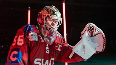 Pinguins-Keeper Maximilian Franzreb freut sich schon auf den Saisonstart.