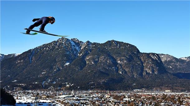 Paschke in Garmisch-Quali Neunter - Hörl vorne Pius Paschke vor der Kulisse in Garmisch.