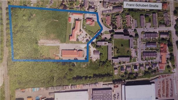 Brake: Postverteilzentrum entlang der Bundesstraße geplant Platz für ein Postverteilzentrum, Gewerbeflächen und Wohnbebauung gibt es auf dem blau umrandeten Gelände östlich der Bundesstraße 212.