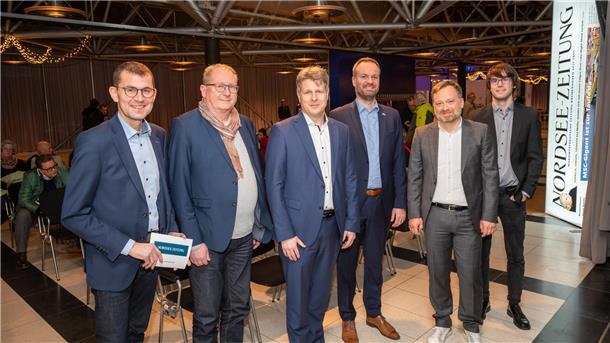 Podiumsdiskussion zur Zukunft der Stadthalle mit (von links) Christoph Linne, Thorsten Raschen, Piet Rothe, Nils Ruttmann, Martin Steitz und Jan Banaschewski.