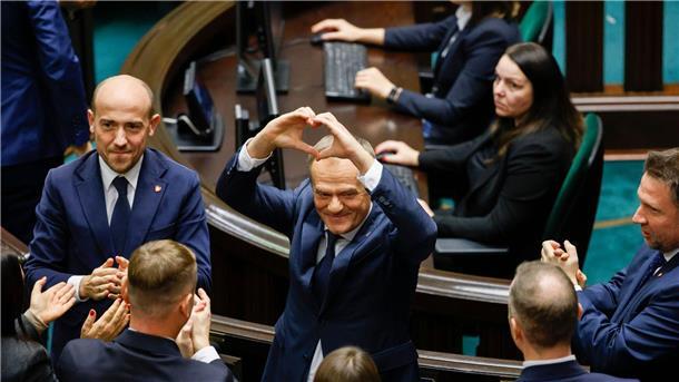 Polen: Mit Popcorn im Kino den Regierungswechsel gucken Polens Parlament hat den früheren Oppositionsführer Donald Tusk zum künftigen Regierungschef bestimmt.
