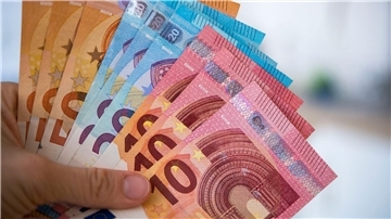Privathaushalte verfügten 2021 im Schnitt über ein Rekordvermögen (netto) von 316.500 Euro.