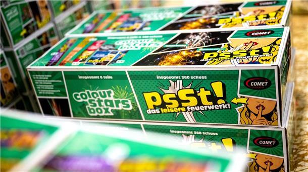 Weniger Plastik bei Feuerwerks-Produkten Produkte der „Silence Line“ verzichten auf laute Knall-Zerleger und sind leiser als konventionelles Feuerwerk.