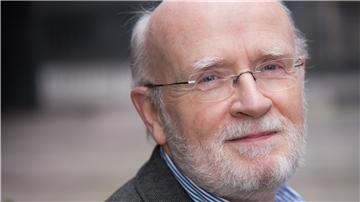 Das Bild zeigt Prof. Hans-Otto Pörtner.