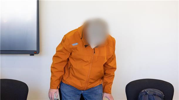 Kinderpornografie: Zwei Jahre Haft auf Bewährung für Pfarrer Prozessbeginn im Amtsgericht Osnabrück.