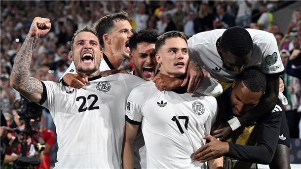 Nagelsmanns Erkenntnisse und ein Joker „auf dem Gaspedal“ Pure Erleichterung: Deutschlands Spieler jubeln nach dem 3:1 von Florian Wirtz (Nr. 17).