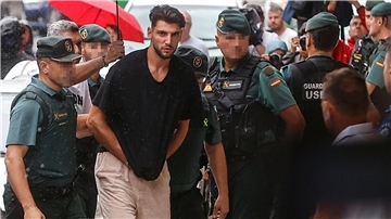 Rafa Mir musste zwei Nächte hinter Gittern verbringen.