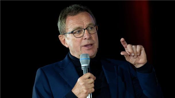 Rangnick ist deutscher Fußball-Botschafter 2024 Ralf Rangnick bei der Auszeichnung zum deutschen Fußball-Botschafter 2024.