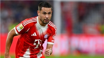 Raphaël Guerreiro verletzte sich gegen den HSV an den Rippen.