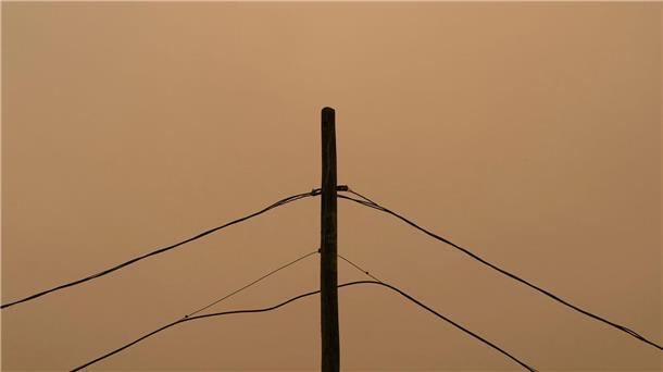 Waldbrände in Kanada verschlechtern Luft in Nordamerika Rauch verdeckt die Sonne, während Waldbrände im Norden Manitobas wüten.