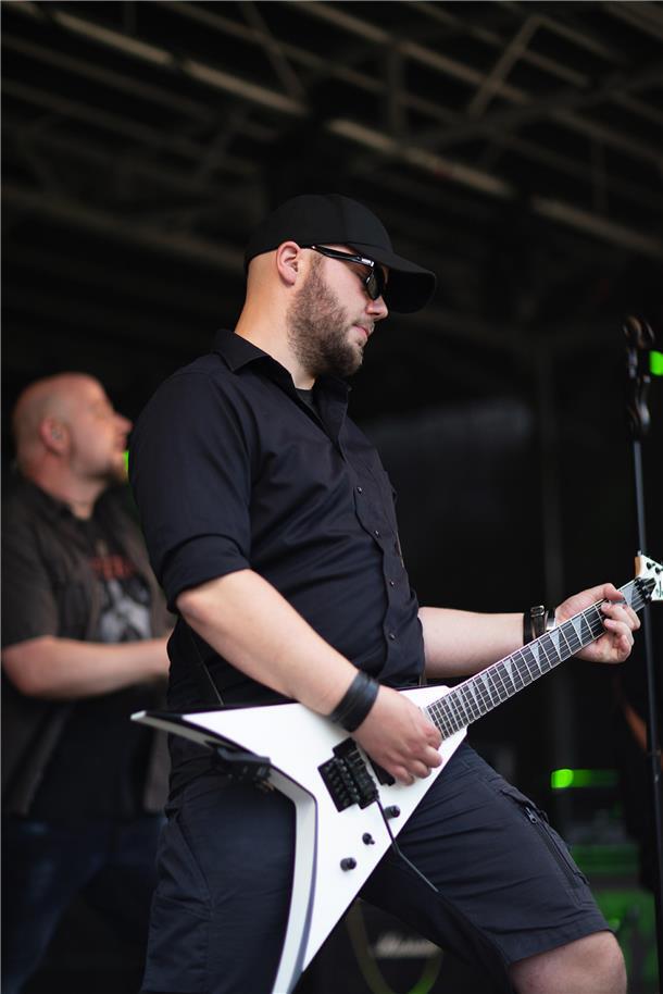 Razor Punch lieferten harte Riffs. 