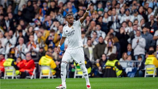 Real-Profi Alaba erleidet erneut Knieverletzung Real Madrids Verteidiger David Alaba hat sich erneut im Knie verletzt.