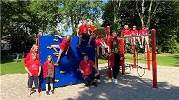 Rechtzeitig zum zehnjährigen Bestehen der Mulsumer Löschifanten wurde das neue Spielgerät auf dem Mulsumer Spielplatz aufgestellt.