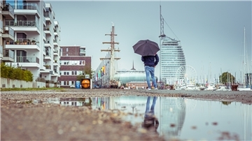 Regenschirm oder Sonnenbrille? Das sollten Sie auf den Maritimen Tagen in Bremerhaven dabeihaben.