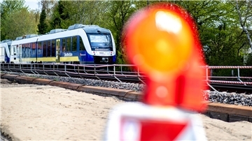 Reisende werden sich bis Sonntag, 28. August, genau informieren müssen, wenn sie mit Regionalzügen zwischen Bremerhaven und Bremen unterwegs sein wollen.