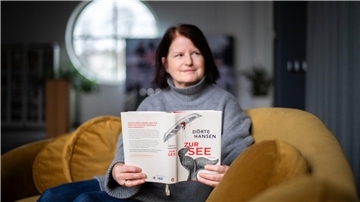 Reporterin Heike Leuschner stellt ihr Lieblingsbuch „Zur See“ von Autorin Dörte Hansen vor