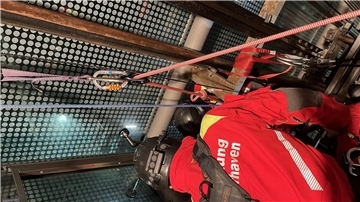 Rettung im Aufzugschacht