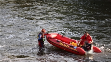Rettungsschwimmer sind auch belastenden Situationen ausgesetzt. Einsatz-Nachsorgeteams sollen das auffangen.