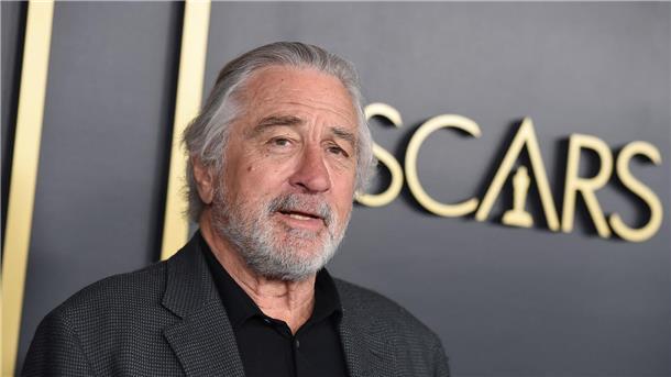 Von „Taxi Driver“ bis „The Irishman“: Robert De Niro wird 80 Robert De Niro hat insgesamt zwei Oscars gewonnen. Für seine Rolle in „Der Pate - Teil II“ wurde er als bester Nebendarsteller ausgezeichnet. Den zweiten Oscar erhielt er für „Wie ein wilder Stier“.