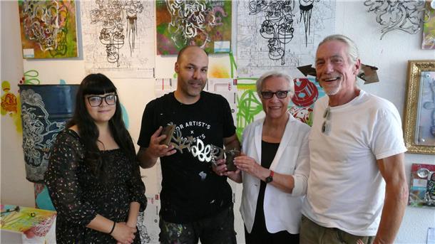Robert Worden (rechts), einer der Ideengeber der Artspace, hat sie zusammengebracht: Claudia Chagoya (links), Bryan Faubert und Lissi Jacobsen.