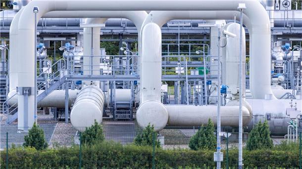 Rohrsysteme und Absperrvorrichtungen in der Gasempfangsstation der Ostseepipeline Nord Stream 1 und der Übernahmestation der Ferngasleitung OPAL in Lubmin.