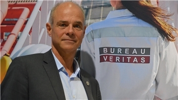 Rolf Stiefel von der Klassifikationsgesellschaft Bureau Veritas. Der Brancheninsider sagt für die Navigation in der Schifffahrt eine „Revolution durch künstliche Intelligenz“ voraus.