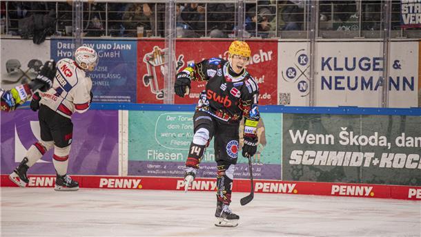 Sechs Tore und doch kein Sieg: Pinguins verlieren wildes Spiel gegen Nürnberg Ross Mauermann traf zum 6:5. Der Siegtreffer? Nein!